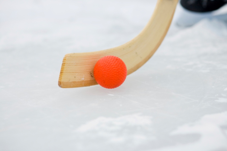 Русский хоккей, он же бенди, он же хоккей с мячом или о том, как играть на морозе